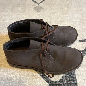 Never worn Vegetarian Shoes Bush Chukka Boots Size 42 EU / 9 US. Vegan Leather.